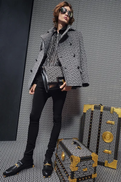 Look 3